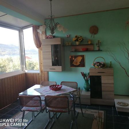 Apartmani Zute Račišće Habitación foto